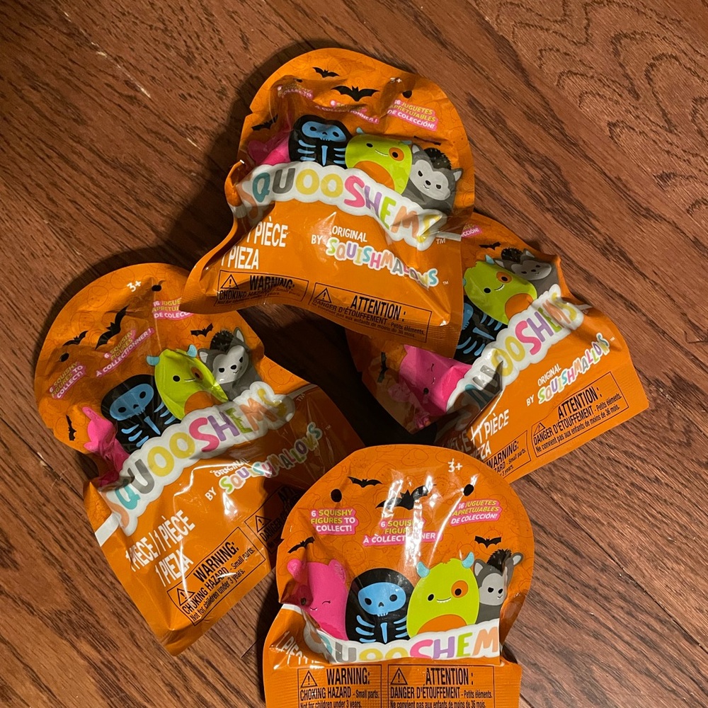 Squishmallows Bundle of 4 Mystery Squooshems Spooky Squishy Figures 2.5 - Picture 5 of 7